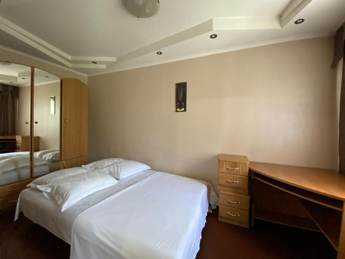 2-Bedroom Apartment Most City Center Area Dnipro Exterior photo